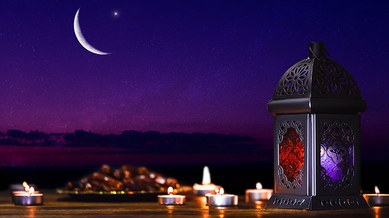 Ramadan-Kalender - Viele Geschäfte bieten Produkte zum Fastenmonat an