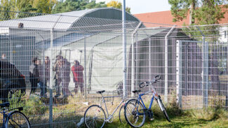 Innenminister prüft „grundlegenden Zäsur“ bei Flüchtlingsheimen