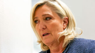 Verurteilte Le Pen startet Wahlkampf mit Rechtskurs