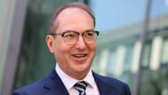 Alexander Dobrindt, CSU, Politiker, Bundesinnenminister, Migration, Flüchtlingspolitik, Asyl, Asylpolitik