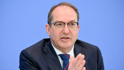 Alexander Dobrindt, CSU, Pressekonferenz, Politiker, Bundesinnenminister, Migration, Flüchtlingspolitik, Asyl, Asylpolitik