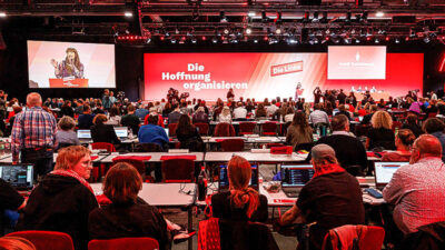 Die Linke, Parteitag, Politik, Saal, Menschen, Chemnitz, 2025, Bühne