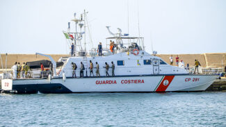 Fischer entdecken vor Lampedusa Boote auf dem Meeresboden