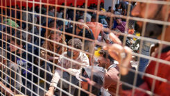 Flüchtlinge, Geflüchtete, Gavdos, Kreta, Griechenland, Flucht, Männer, Zaun, Flüchtlingslager