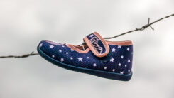 Schuh, Stacheldraht, Flucht, Flüchtling, Zaun, Geflüchtete