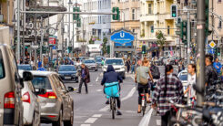 Berlin, Kreuzberg, Stadtbild, Menschen, Gesellschaft, Verkehr, Fahrrad, Straße