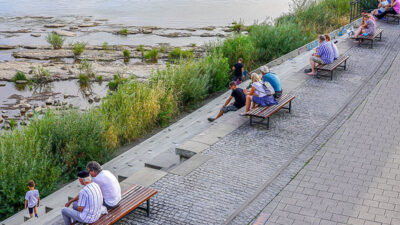 Gesellschaft, Menschen, Bank, Fluss, Magdeburg, Sachsen-Anhalt