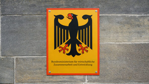 Bundesministerium für wirtschaftliche Zusammenarbeit und Entwicklung, Bundesadler, Schild, Entwicklungshilfe