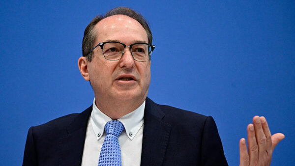 Alexander Dobrindt, CSU, Pressekonferenz, Politiker, Bundesinnenminister, Migration, Flüchtlingspolitik, Asyl, Asylpolitik