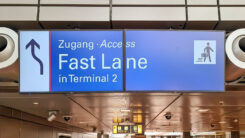 Fast Lane, Fastlane, Flughafen, Airport, Reise, Urlaub, Migration, Einwanderung, Fachkräftemangel