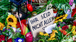 Blumen, Kerzen, Trauer, CSD, Islamismus, Anschlag
