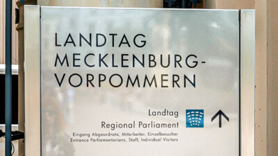 Mecklenburg-Vorpommern, Landtag, Parlament, Politik, Schild, Gebäude