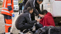 Flucht, Flüchtling, Bus, Spanien, Ceuta, Migration, Marokko, Jugendlicher