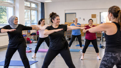 Gesundheit, Sport, Kurs, Turnhalle, Frauen, Kopftuch, Migranten